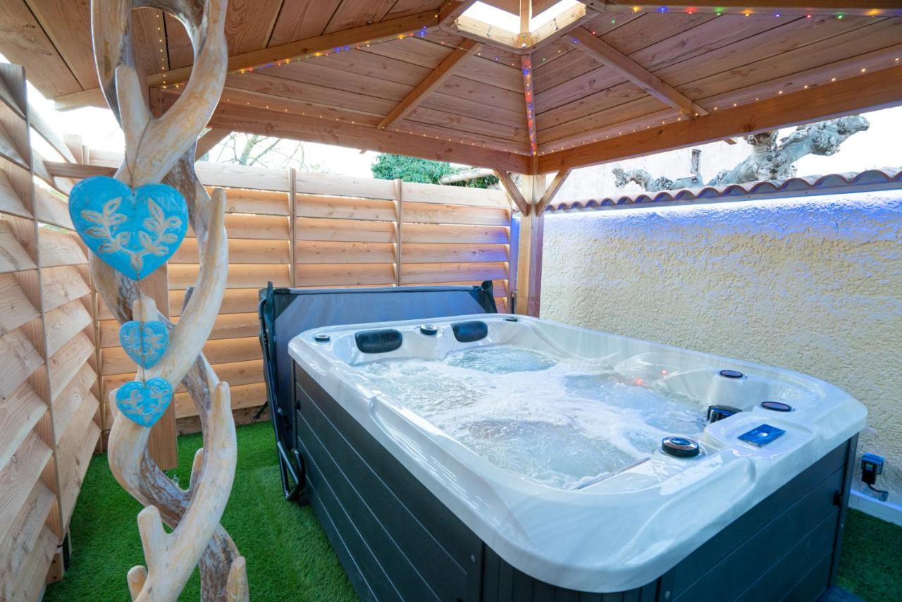 Lovina Chambre De Charme Avec Jaccuzi Вело Экстерьер фото